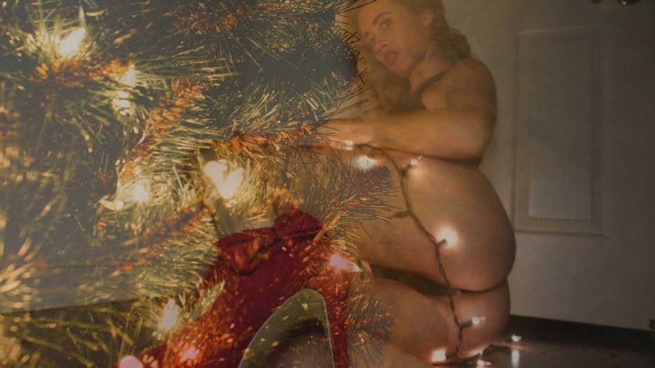 Goddess Miss Jade - 6th Tease of Christmas